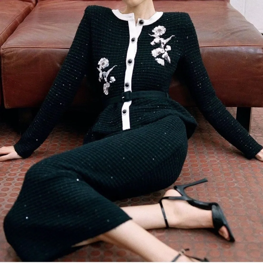 Self-Portrait Black Floral Textured Knit Midi Dress - Picture 5 of 6